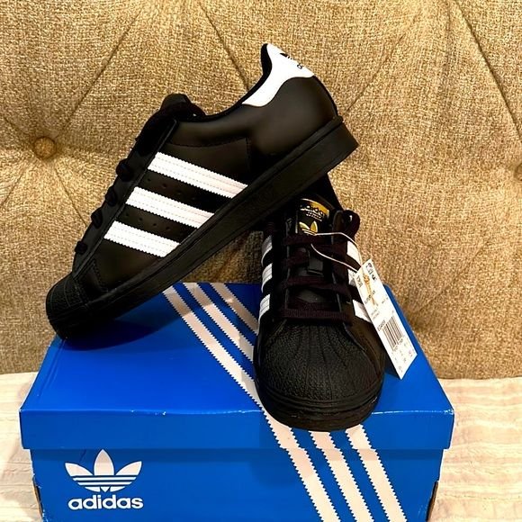 Adidas  Superstar Sneakers – Black image 4