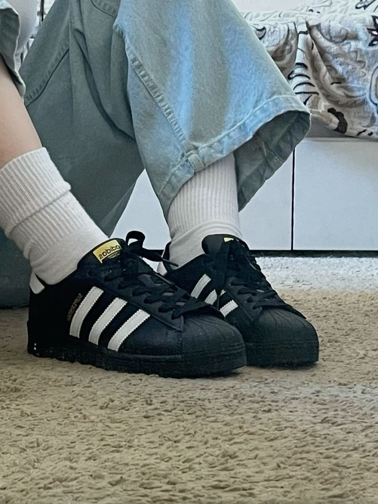 Adidas  Superstar Sneakers – Black